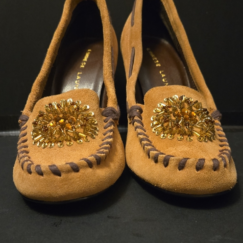 Chinese Laundry Tan Heels with Gold Accents - Picture 5 of 8